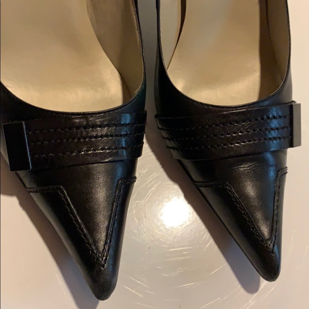 Pointed Toe Pumps - Picture 2 of 4